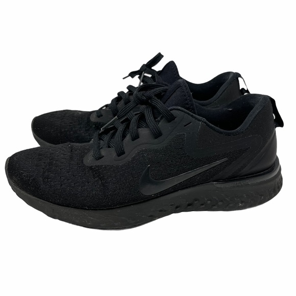 Nike Odyssey React Triple Black Sneakers Size 7.5